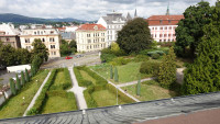 LiebigK paláci patří i reprezentativní zahradaMad